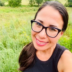 Meet your Posher, Monica